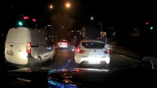 Ataşehirde konvoy yapıp trafiği tehlikeye atan 3 şüpheli adliyeye sevk edildi
