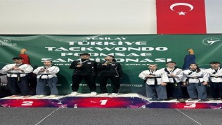Aydınlı sporlar Taekwondo Poomsae Şampiyonasında Türkiye şampiyonu oldu