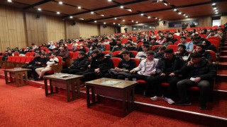 Bağcılarda iş arayanlar ile iş verenler Kariyer Buluşmalarında bir araya geldi