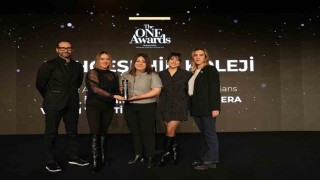 Bahçeşehir Kolejine The ONE Awardstan Yılın İtibarlısı ödülü