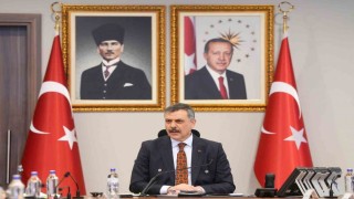 Bakan Çiftçi birim amirleri ile bir araya geldi