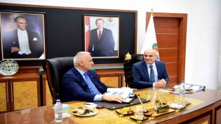 Bakan Ersoydan Başkan Ere ziyaret