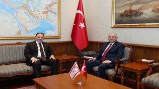 Bakan Güler, KKTC Meclis Başkanı Öztürkler ile görüştü