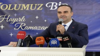 Bakan Kacır: Türk milleti mührünü gökyüzüne vurdu