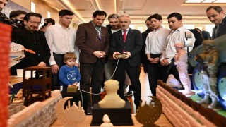 Bakan Uraloğlu: Çocuklarımız dijital platformlarda olması gerektiği kadar olacaklar