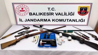 Balıkesirde uyuşturucu operasyonu: 52 adrese eş zamanlı baskın