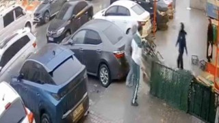 Başakşehirde market önünde palet hırsızlığı kamerada