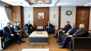 Başkan Büyükkılıç, Bakan Kacır ile görüştü