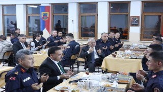 Başkan Büyükkılıç, kahraman jandarmalarla iftar sofrasında buluştu