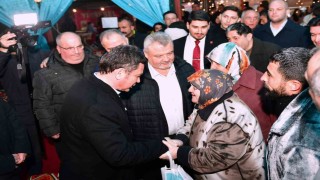 Başkan Erkan Aydın Ramazan Sokağında vatandaşlarla buluştu