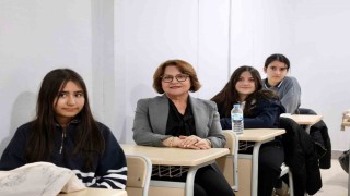 Başkan Gençay: Onların hayallerine ulaşmaları için tüm imkanlarımızla destek olacağız