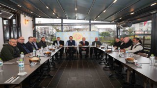 Başkan Özlü gazetecilerle bir araya geldi