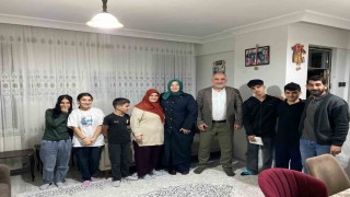Başkan Sandıkçıdan çat kapı iftar