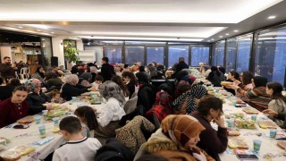 Başkan Yalçın gönül sofrasında vatandaşlarla iftar açtı