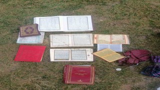 Batmanda İluh Deresine atılan Kuran-ı Kerim ve dini kitaplar çıkarıldı