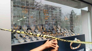 Batmanda kuru sıkı tabancayla kuyumcu soygunu: 1 kilo altın çalındı