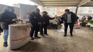 Bayburt halk pazarında sıfır atık bilgilendirmesi yapıldı