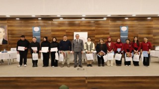 Bayburtta liseler arası sosyal medya münazarası