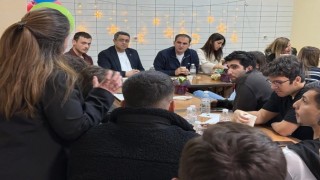 Bayındır Kaymakamı Murat Mete öğrencilerle iftarda buluştu