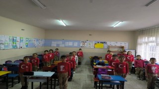 Bayındırda okullarda 2inci dönem Bayrak Sevgisi temalı etkinliklerle başladı
