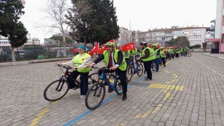 Bayrak için pedal çevirdiler