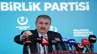 BBP Genel Başkanı Destici: Savaş mı var bu ülkede de CHP barış konferansı düzenledi?