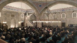 Beraat Kandilinde camiler doldu taştı