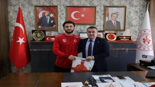 Bilecikli Salih Yusuf Yazıcı U20 Türkiye Güreş Şampiyonu oldu