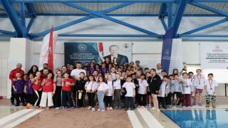 Bilecikte küçük yüzücülerden madalya mücadelesi