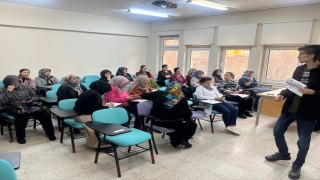 Bilecikte kursiyerlere kumar bağımlılığı ve çocuk yetiştirme eğitimi