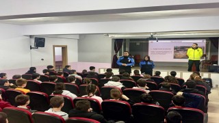 Bilecikte öğrencilere trafik kuralları ve akran zorbalığı eğitimi