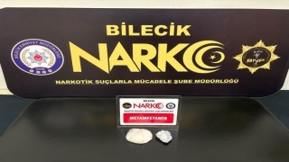 Bilecikte uyuşturucu operasyonu: 3 gözaltı