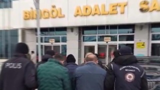 Bingölde göçmen kaçakçılığı operasyonu: 12 düzensiz göçmen yakalandı