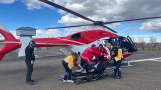 Bingölde helikopter ambulans diyaliz hastası havalandı
