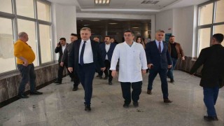 Bitlis İl Sağlık Müdürü Ergeneden hastanede tedavi gören yaralılara ziyaret
