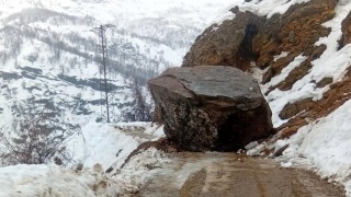Bitliste yağış sonrası 6 farklı noktada heyelan meydana geldi
