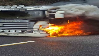 Bolu Dağında tanker alev alev yandı