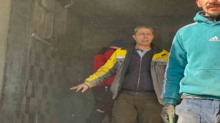 Boluda oto kuaför dükkanında çıkan yangın paniğe neden oldu