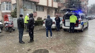 Boluda ters yönden gelen motosiklet 2 otomobile çarptı