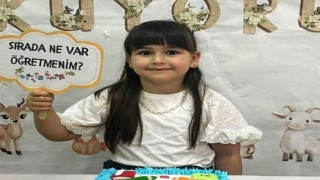 Bu acıya yürek dayanmaz, babası 7 yaşındaki kızının tabutunu taşıdı