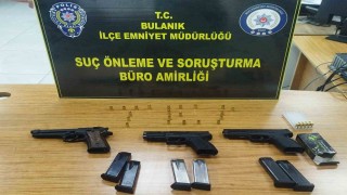 Bulanıkta huzur uygulaması: Silah ve uyuşturucu madde ele geçirildi