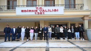 Bulgaristan Şampiyonu Kır Voleybol Takımı Edirnede