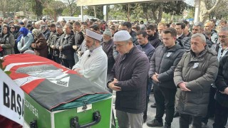 Bulgaristanda trafik kazasında hayatını kaybeden Çanakkaleli genç son yolculuğuna uğurlandı