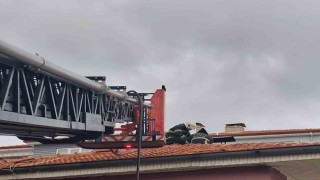 Burdurda baca yangını itfaiye ekiplerince söndürüldü