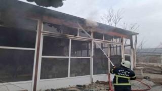 Burdurda mobilya imalathanesinde yangın