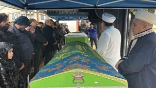 Burdurdaki kazada ölen aynı aileden 4 kişi Kocaelide toprağa verildi