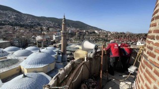 Bursa Ulu Camiye Ramazan mahyası: Kul hakkından sakın