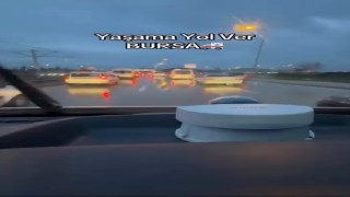 Bursada göz dolduran anlar, onlarca sürücü yol verdi