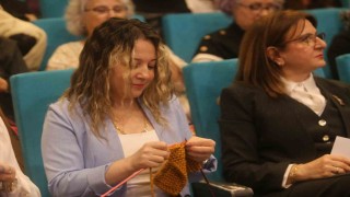 Bursada kadınlardan huzurevine ilmek ilmek sevgi