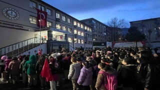 Bursada minik öğrenciler, depremde hayatını kaybedenleri unutmadı